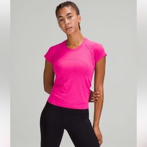 Lululemon swiftly tech, size 2, Sonic Pink